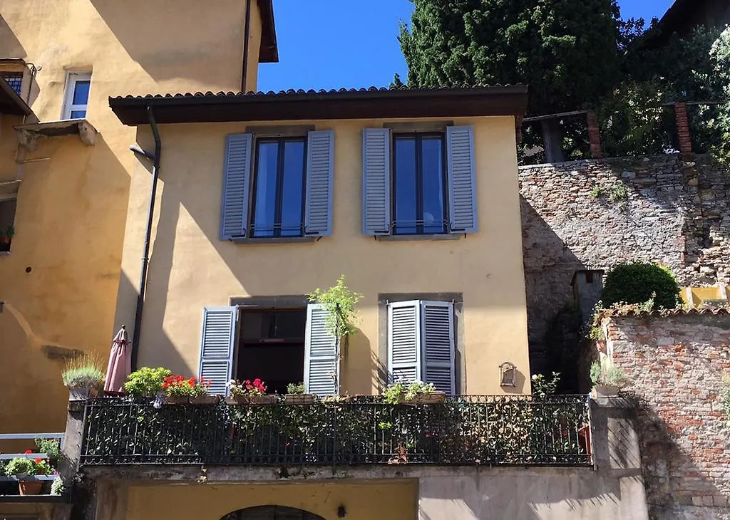 Porta 22 Charme&Relax Apartment Bergamo Italy